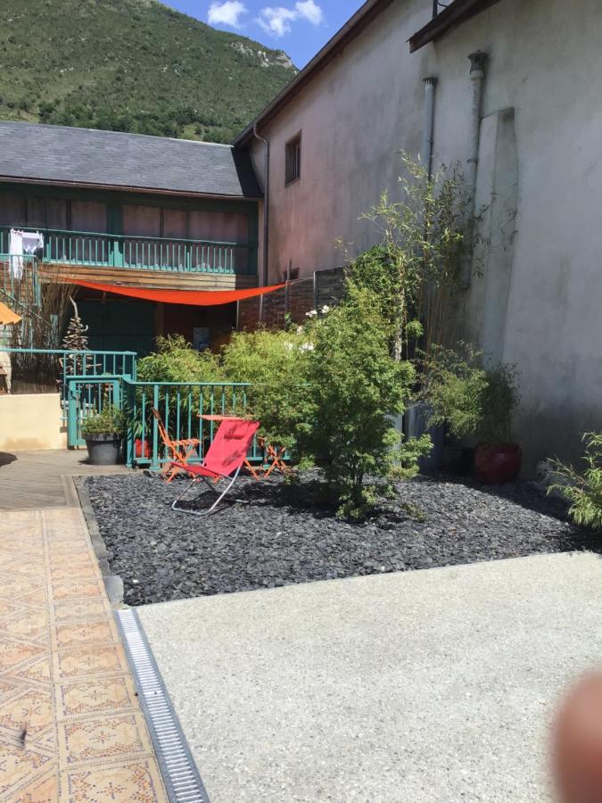 Chambre Pic Du Midi Appartement Only Adults Campan Exterior photo