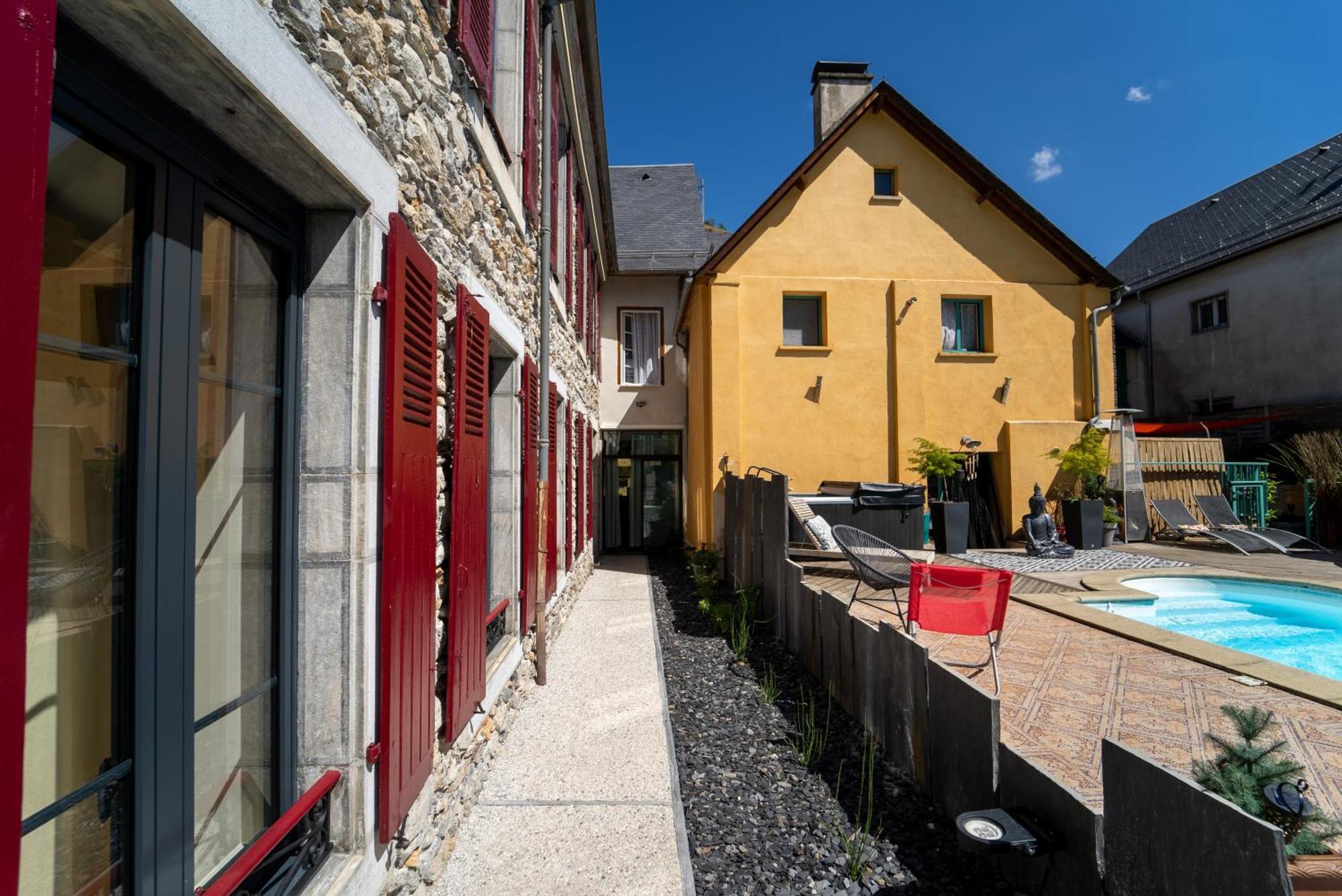 Chambre Pic Du Midi Appartement Only Adults Campan Exterior photo